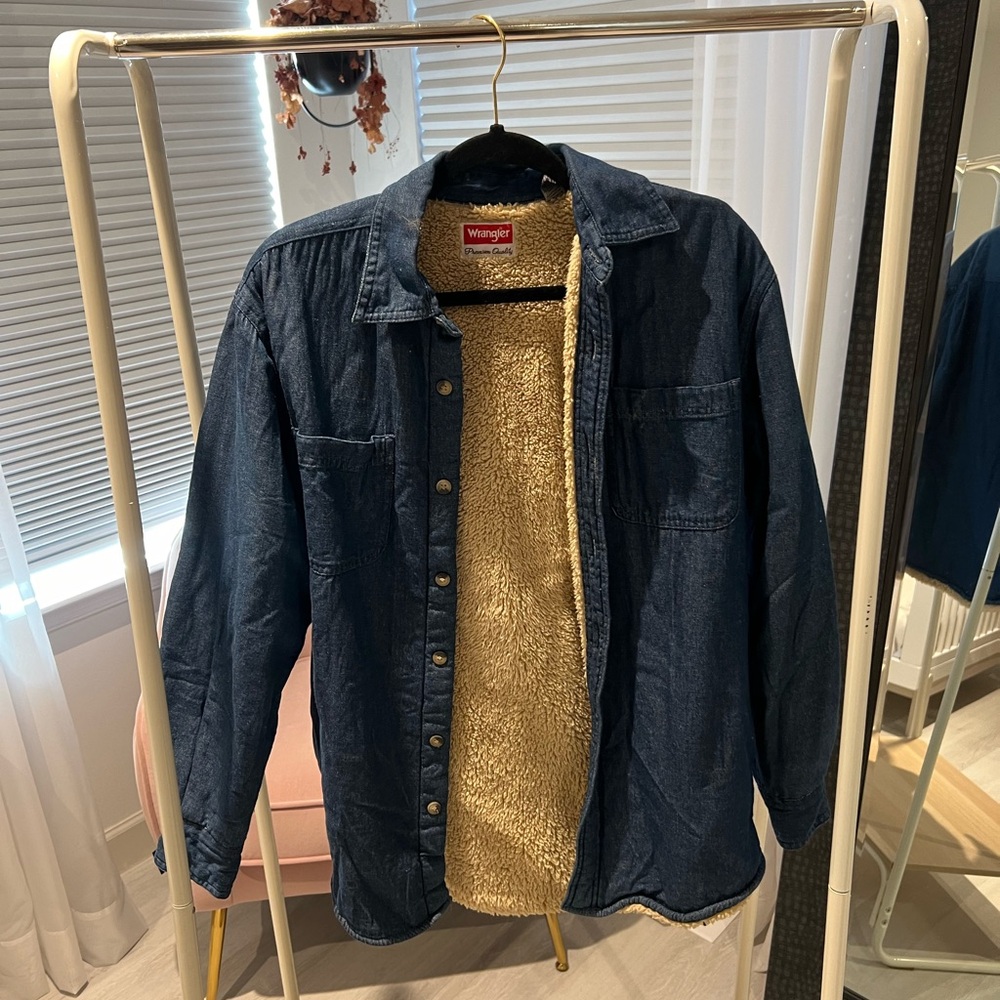 Wrangler furry Jean shacket size S